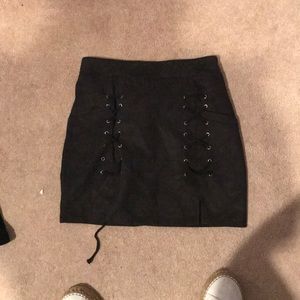 Velvet tie up black mini skirt